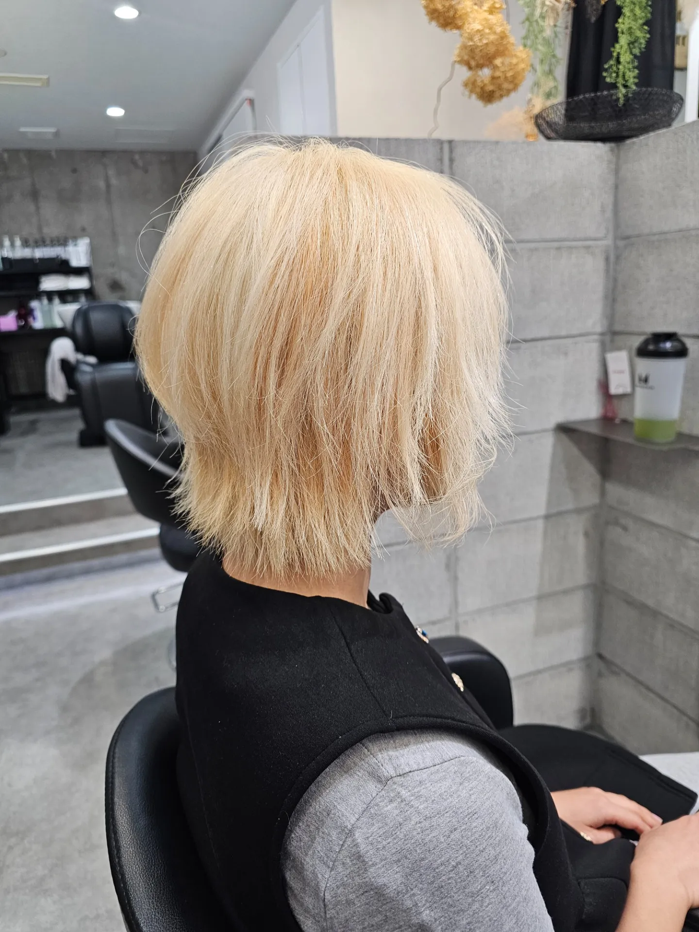 抜きっぱなしブロンド